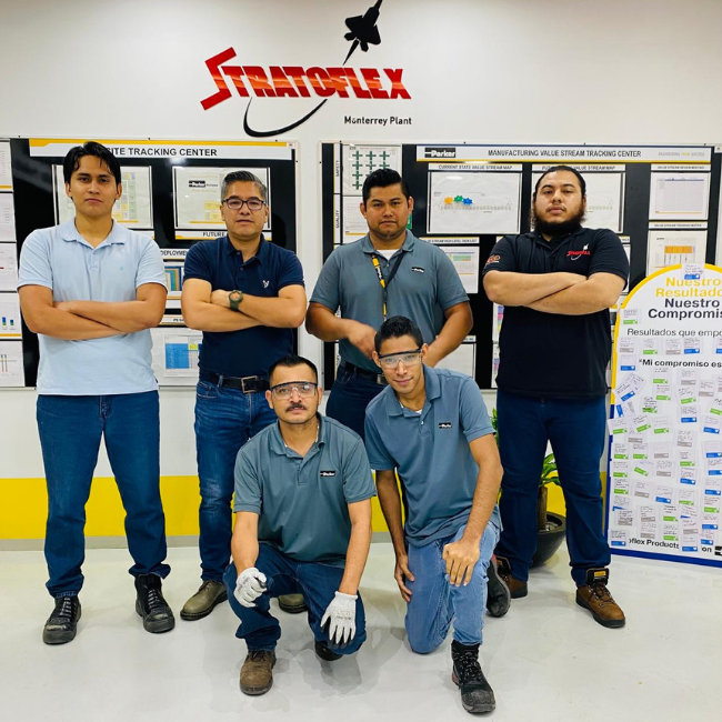 Liderazgo de equipos de soldadura industrial.